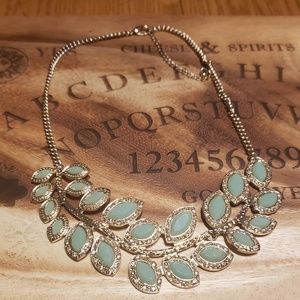 Costume gold tone and green necklace